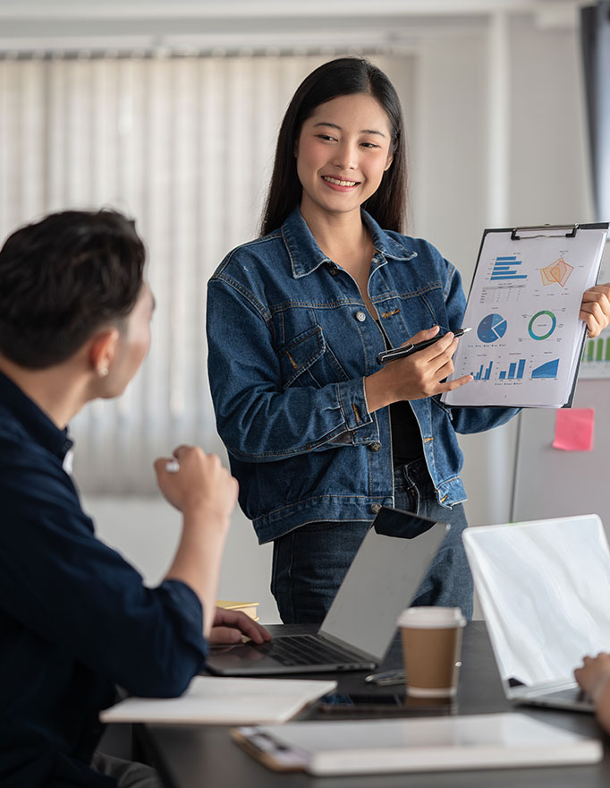 TikTok Ads Manager & Marketing Strategy | KNKV Group 3