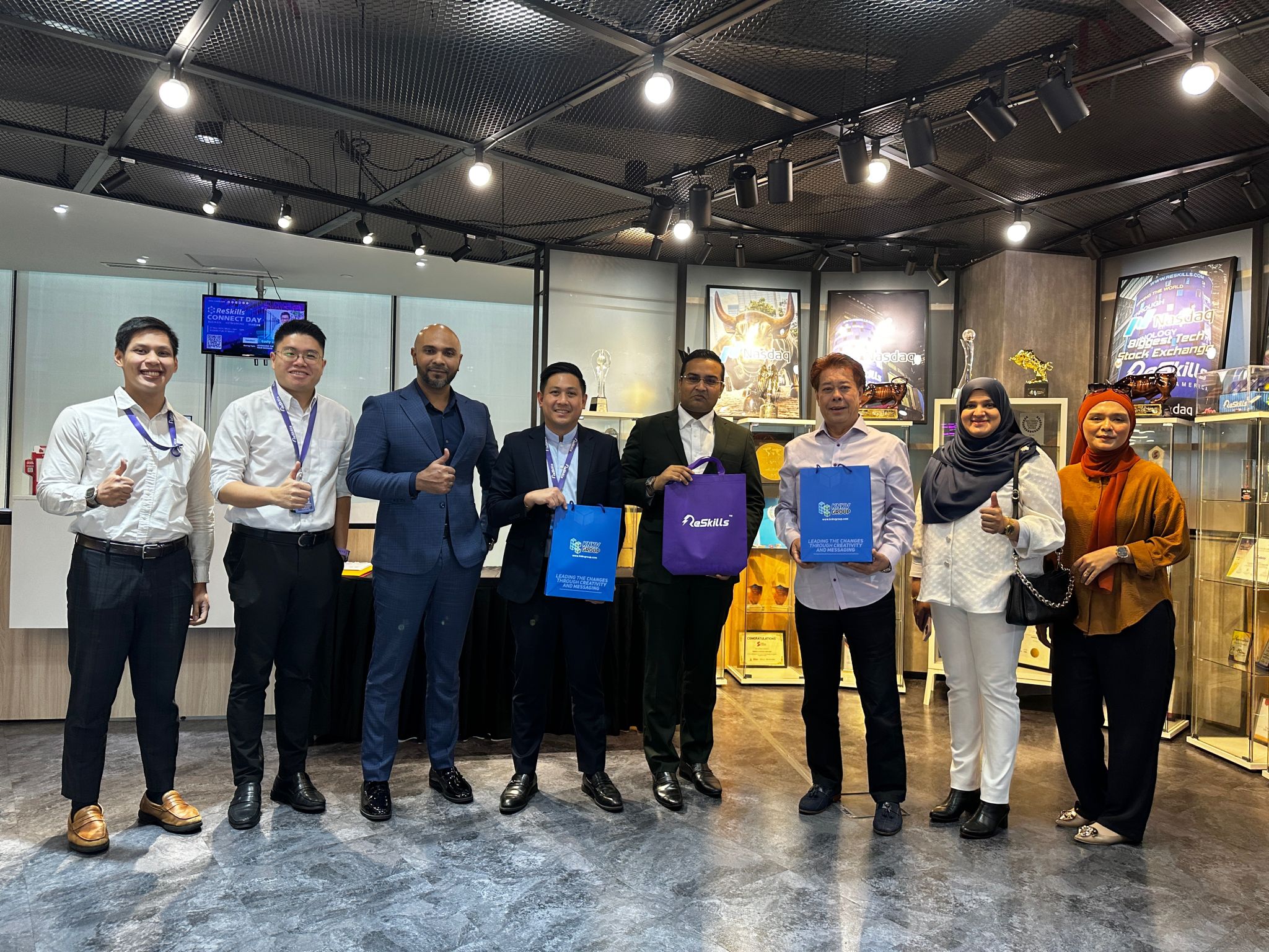 Jin Tan Reskills KNKV Group