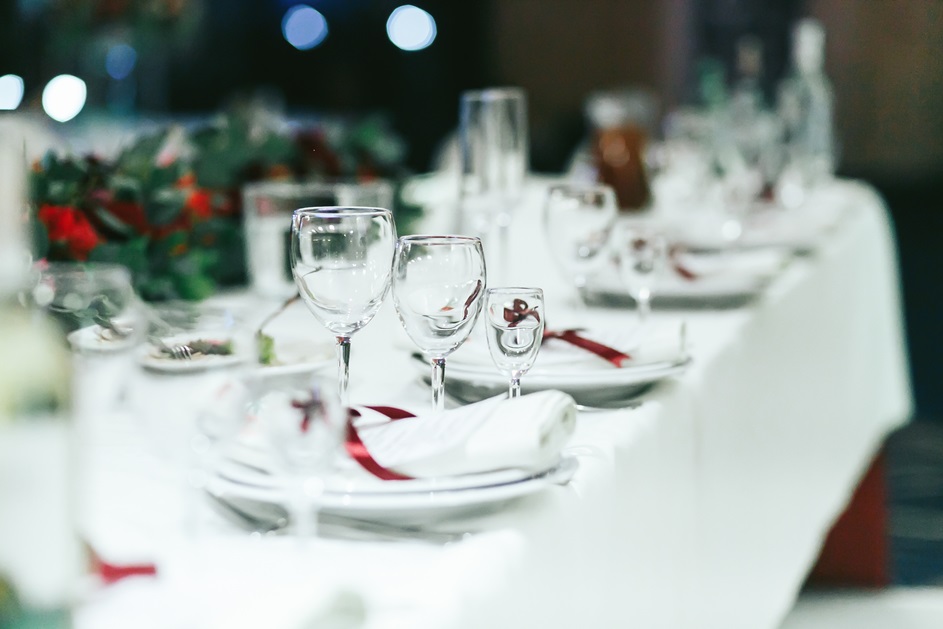 How to Plan a Corporate Dinner Event in 5 Steps | KNKV Group - table 00