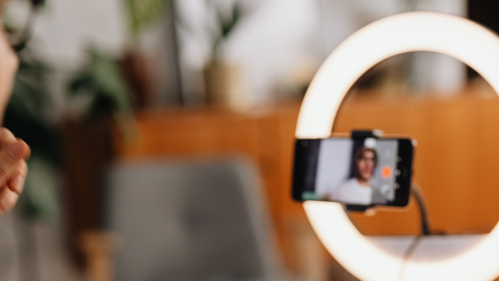 How To Engage Viewers on TikTok Live? (Tips & Tricks) - KNKV Group