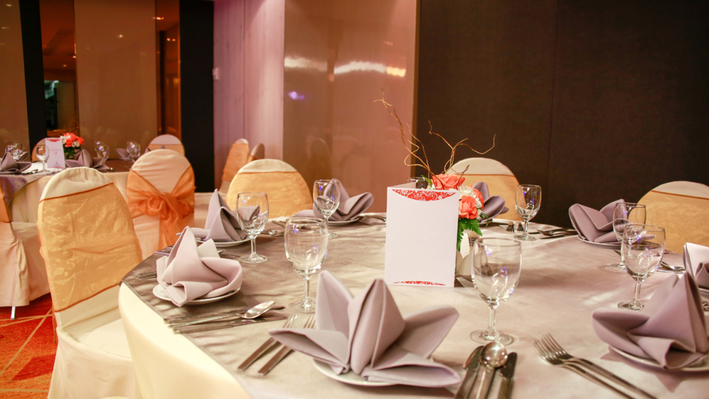 Your Annual Dinner Planning Checklist For An Unforgettable Night - KNKV Group